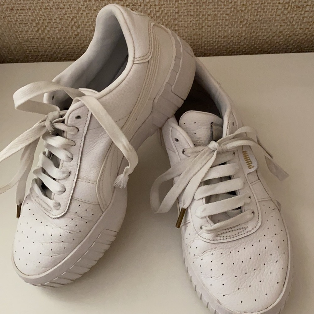 Puma women’s sneakers sz.38 / US 7,5